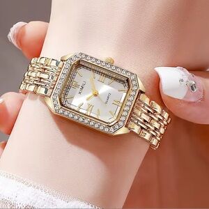 Classic Gold Square Crystal Watch